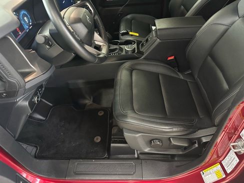 Certified 2025 Ford Bronco Badlands image 17