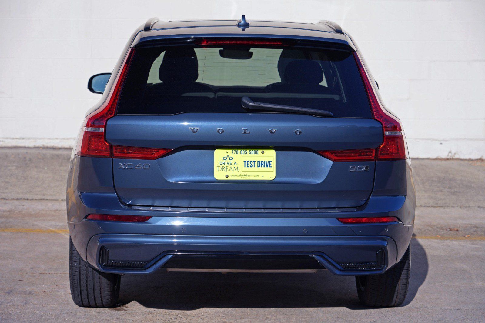 Used 2025 Volvo XC60 B5 Plus w/ Protection Package Premier AWD/4WD image 56