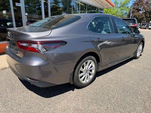 Used 2021 Toyota Camry LE w/ Convenience Package FWD image 7