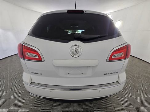 Used 2016 Buick Enclave Leather image 11