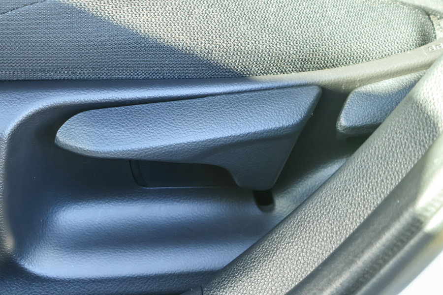 Used 2021 Toyota Corolla SE w/ Carpet Mat Package (TMS) FWD image 10