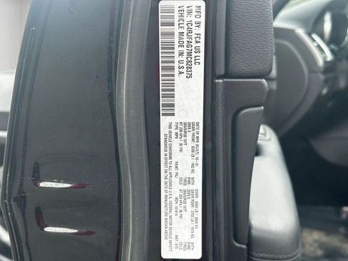 Used 2021 Jeep Grand Cherokee Laredo X AWD/4WD image 33