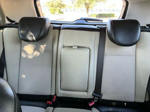 Used 2020 Buick Encore Preferred FWD image 29