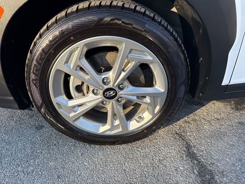 Used 2023 Hyundai Kona SEL image 11
