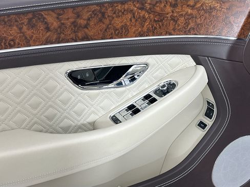 Certified 2022 Bentley Continental GT AWD/4WD image 18