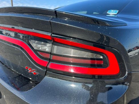 Used 2015 Dodge Charger R/T image 22