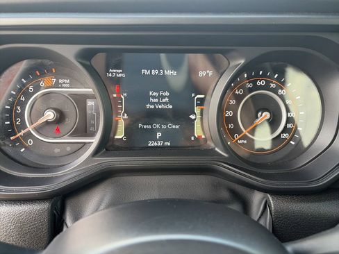 Used 2025 Jeep Wrangler Unlimited Rubicon image 33