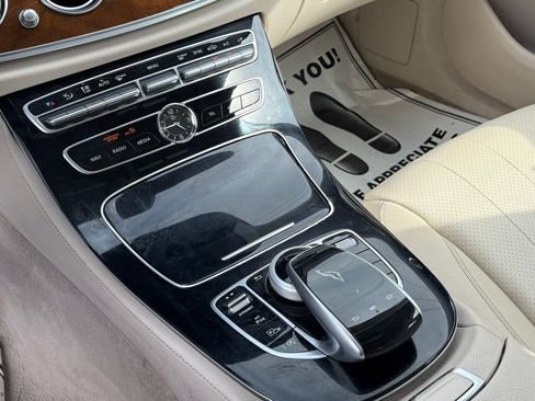 Used 2017 Mercedes-Benz E 300 4MATIC w/ Premium 1 Package image 33