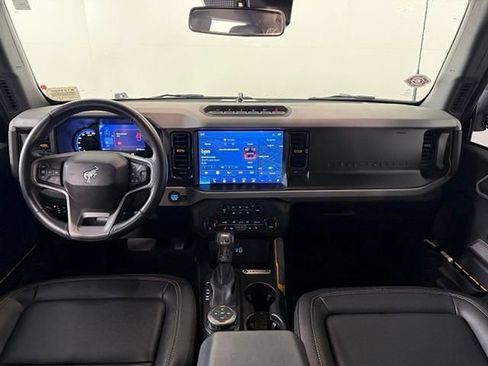 Used 2023 Ford Bronco Badlands w/ Sasquatch Package AWD/4WD image 22