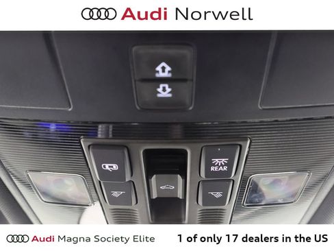 Used 2024 Volkswagen Tiguan SE R-Line AWD/4WD image 7