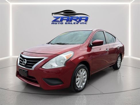 Used 2016 Nissan Versa SV FWD image 3