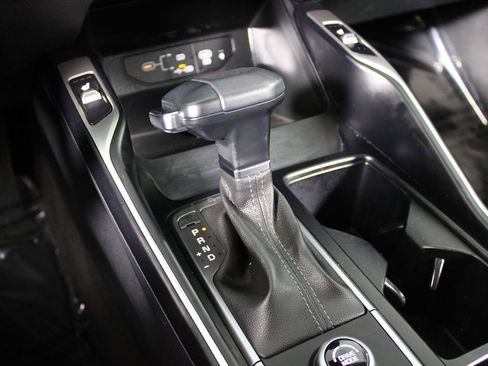 Used 2024 Kia Sorento S image 20