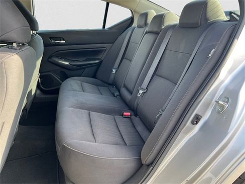 Used 2022 Nissan Altima 2.5 SV image 13