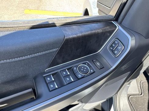 New 2026 Ford F250 Lariat w/ Lariat Premium Package AWD/4WD image 18