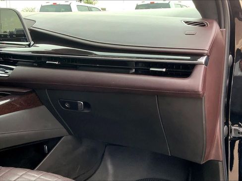 Used 2021 Cadillac Escalade Sport Platinum image 18