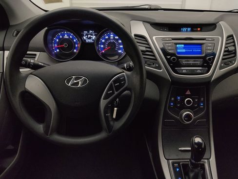 Used 2016 Hyundai Elantra SE FWD image 22