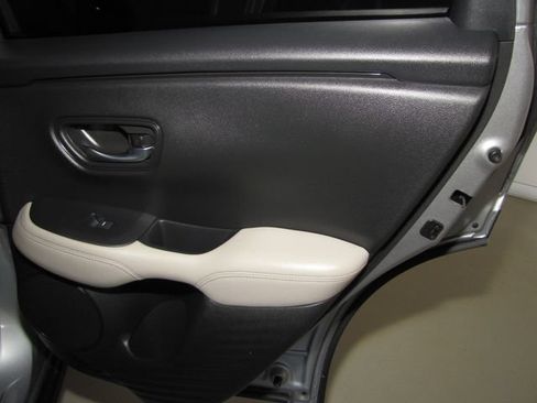 Certified 2023 Honda HR-V LX image 17