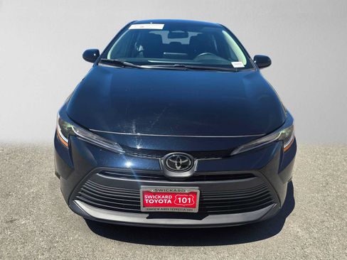 Used 2026 Toyota Corolla LE FWD image 8
