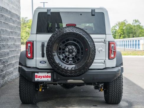 New 2026 Ford Bronco Badlands w/ Sasquatch Package AWD/4WD image 7