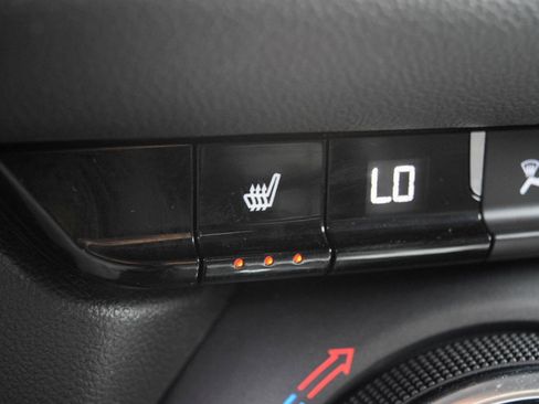 Used 2022 Chevrolet Blazer LT image 30