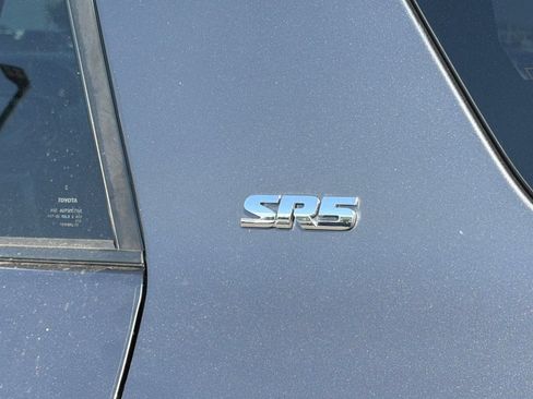 Used 2020 Toyota 4Runner SR5 Premium w/ Moonroof Package AWD/4WD image 26