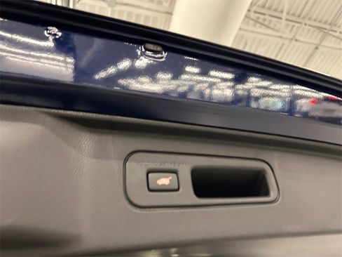 New 2025 Honda Pilot Touring image 19