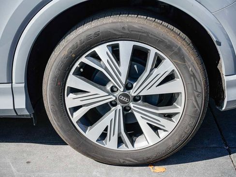 Used 2023 Audi Q4 e-tron Premium w/ Convenience Package image 10