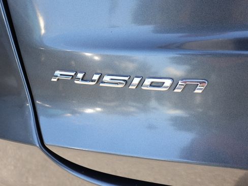 Used 2020 Ford Fusion SE image 8