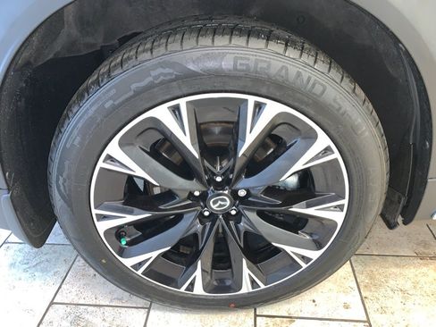 Used 2024 MAZDA CX-90 Plug-In Hybrid w/ Premium Plus AWD/4WD image 14
