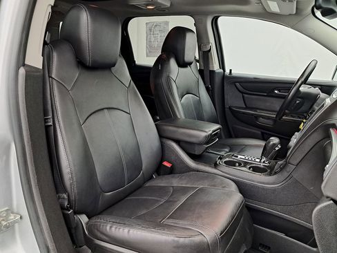 Used 2017 GMC Acadia Limited SLT image 29