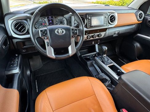 Used 2016 Toyota Tacoma SR5 w/ Towing Package image 16
