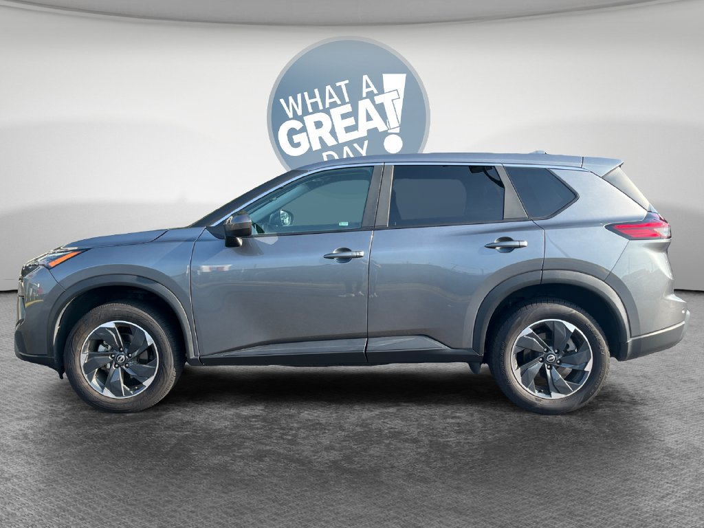 Used 2025 Nissan Rogue SV FWD image 7
