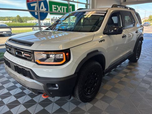 Used 2026 Honda Passport TrailSport Elite image 3