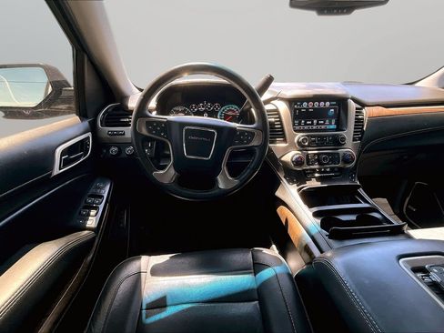 Used 2018 GMC Yukon XL Denali w/ Denali Ultimate Package AWD/4WD image 5