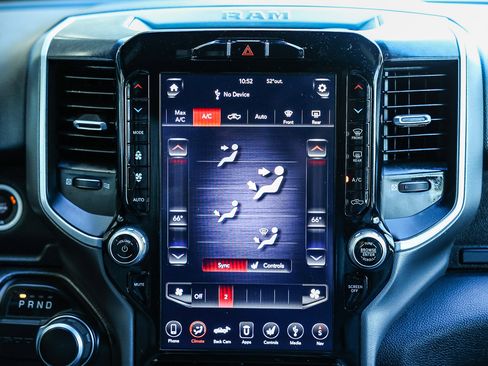 Used 2021 RAM 1500 Big Horn image 22