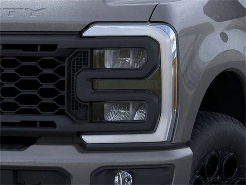 New 2025 Ford F350 XLT w/ Black Appearance Package image 18