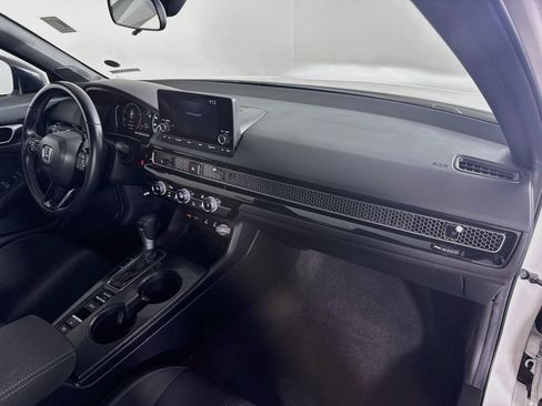 Used 2025 Honda Civic Sport image 34