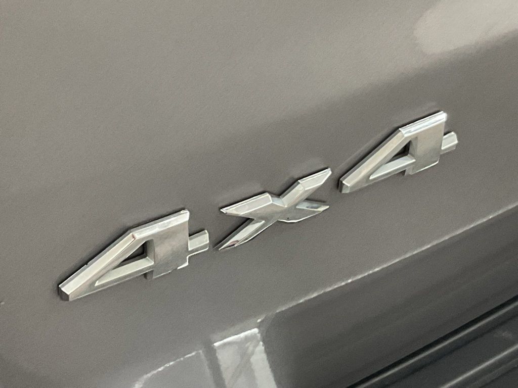 Used 2018 Jeep Grand Cherokee Limited AWD/4WD image 24