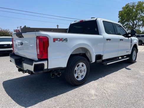 New 2026 Ford F250 XLT w/ FX4 Off-Road Package AWD/4WD image 5
