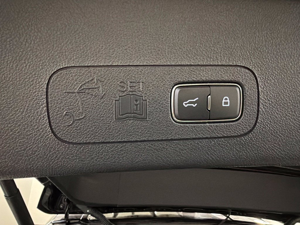 New 2026 Lincoln Aviator Black Label w/ Jet Appearance Package AWD/4WD image 42