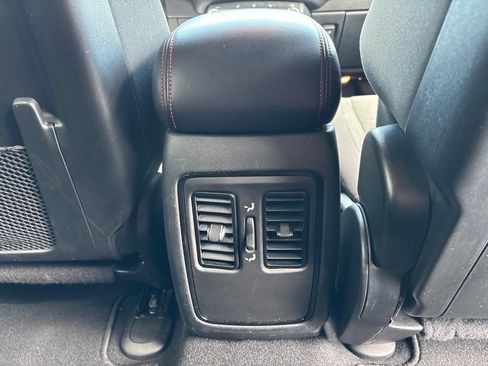 Used 2025 Dodge Durango GT AWD/4WD image 37