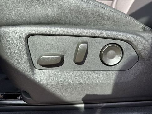 New 2026 GMC Sierra 1500 SLT w/ SLT Premium Package image 12