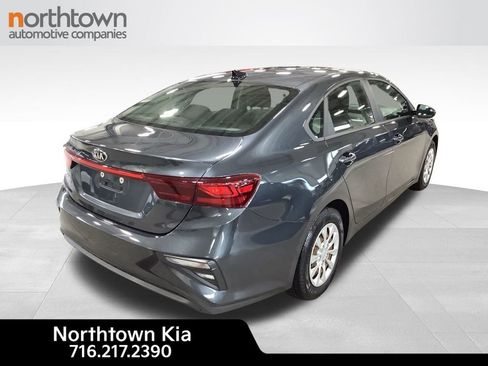 Certified 2019 Kia Forte Sedan image 6