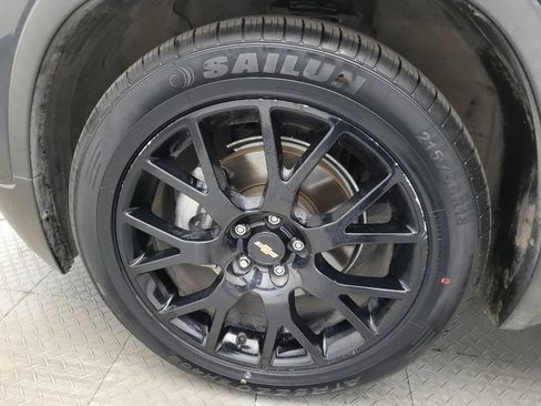 Used 2021 Chevrolet Trax LT w/ Sport Edition FWD image 31