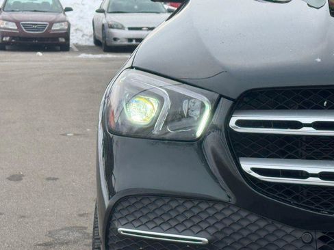 Used 2022 Mercedes-Benz GLE 350 4MATIC w/ Premium Package image 5