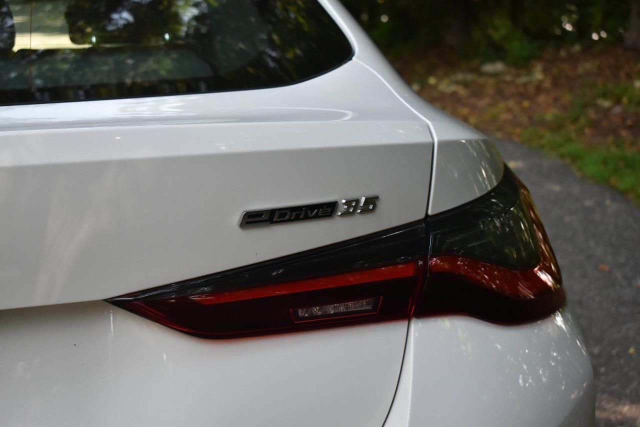 Used 2023 BMW i4 eDrive35 w/ Premium Package RWD image 33