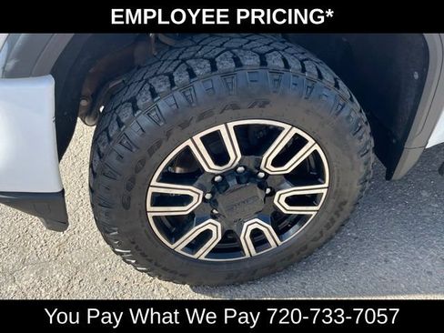 Used 2020 GMC Sierra 2500 AT4 w/ AT4 Premium Package AWD/4WD image 10