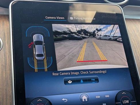 Used 2025 Mercedes-Benz C 300 Sedan image 13