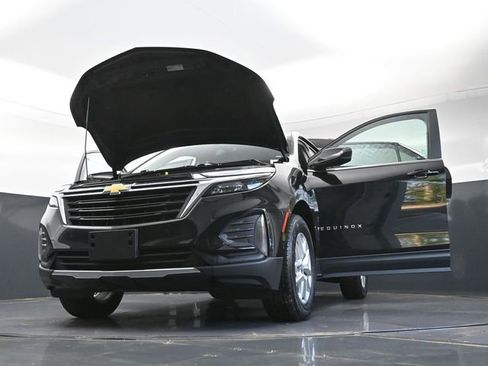 Used 2024 Chevrolet Equinox LT AWD/4WD image 45