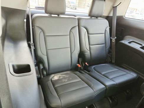 Used 2019 GMC Acadia SLT FWD image 15